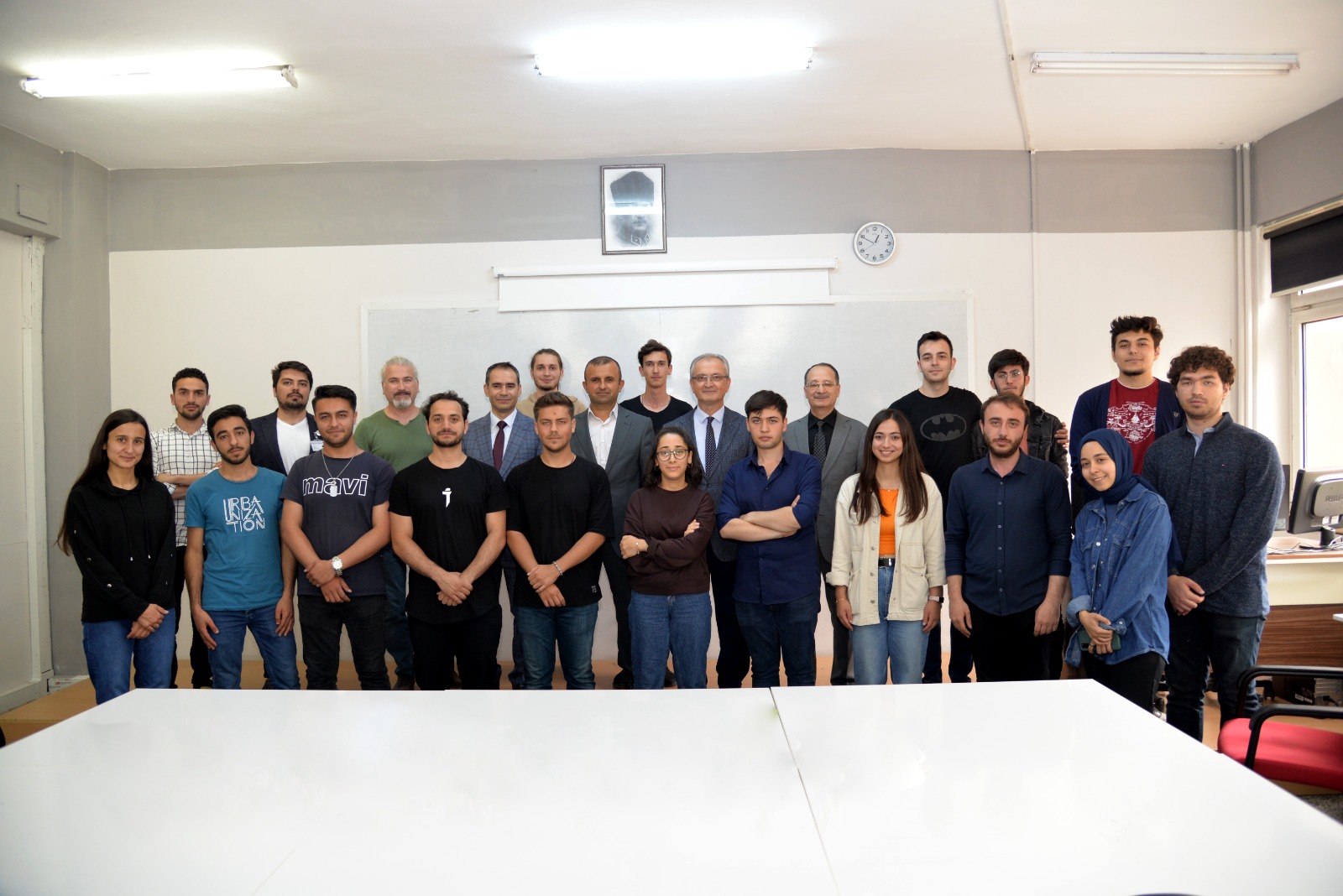 ktun-rektoru-prof-dr-babur-ozcelik-laboratuvar-acilisina-katildi-1.jpeg