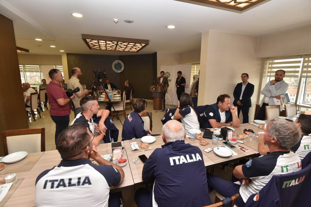 ISSF Plak Atışları Grand Prix açılış seremonisi Karatay'da! Kılca 18 ülkeden Konya'ya gelen 108 sporcuyu ağırladı