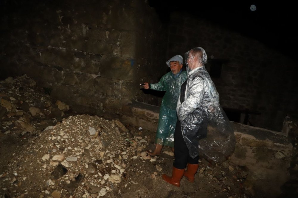 Afyon'da şiddetli yağış! 3 bin yıllık Frig uygarlığı eserlerinin yer aldığı Ayazini sular altında