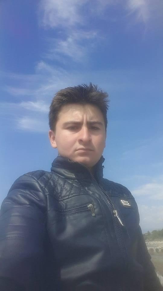 Cinnet geçiren baba ölüm saçtı! Anne Selda Muti yolda öldü, 3 yaşındaki Su ile 7 aylık Ata'nın cenazeleri evdenalındı