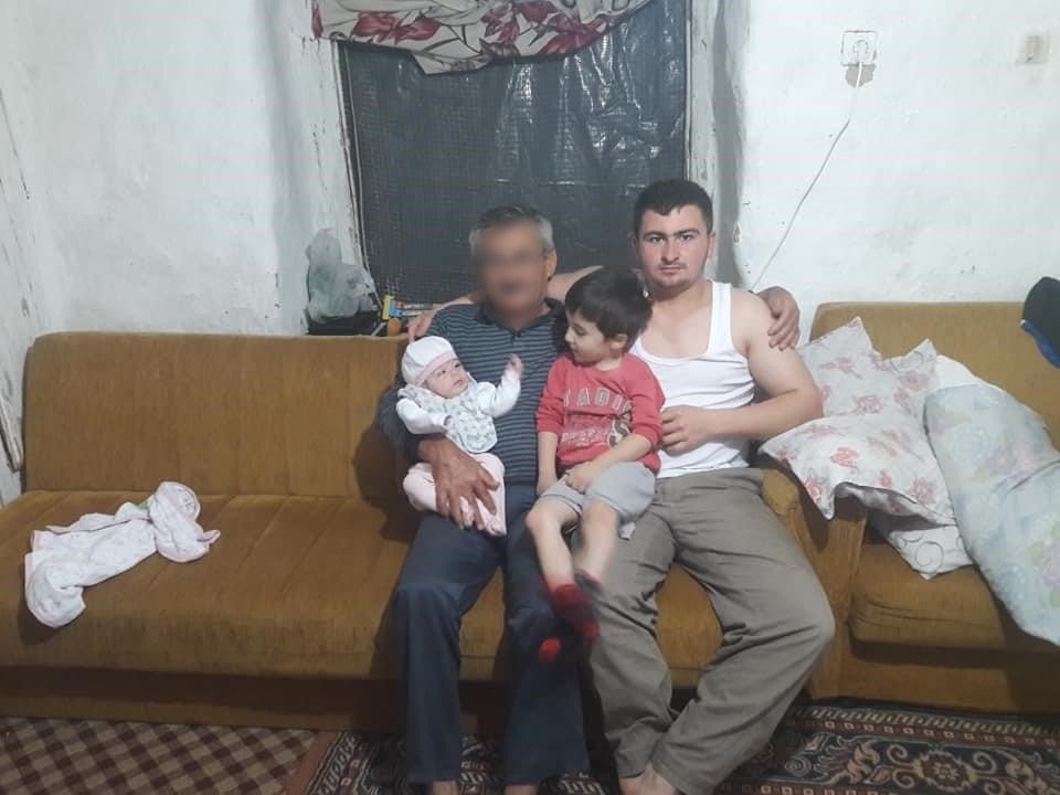 Cinnet geçiren baba ölüm saçtı! Anne Selda Muti yolda öldü, 3 yaşındaki Su ile 7 aylık Ata'nın cenazeleri evdenalındı