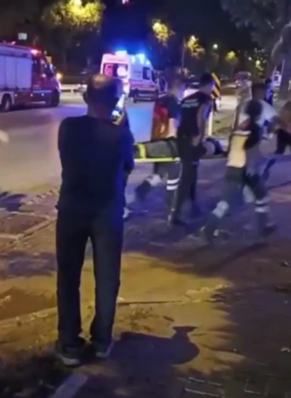 Bursa’da zincirleme kaza! 5 araç birbirine girdi, panelvan duvara çarpıp devrildi! Yaralılar var