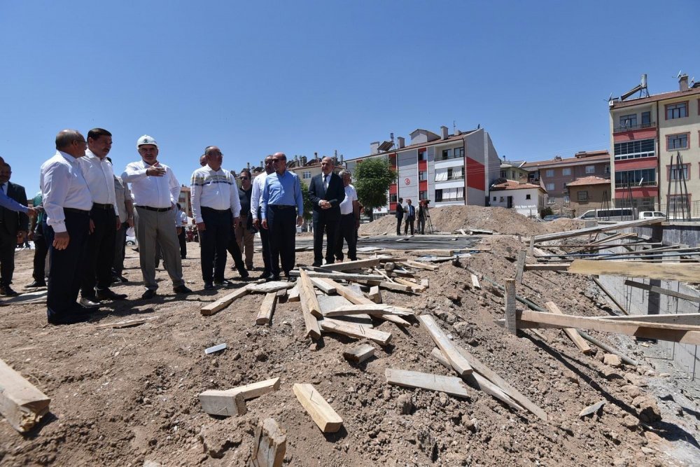 Konya'ya yeni sağlık kompleksi! Karatay Nakipoğlu Sağlık Merkezi’nin temeli atıldı