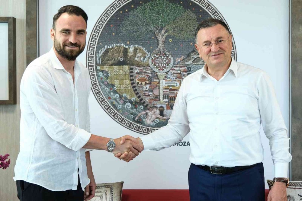 Konyaspor'a veda eden Musa Çağıran Hatayspor’da sevinçle karşılandı