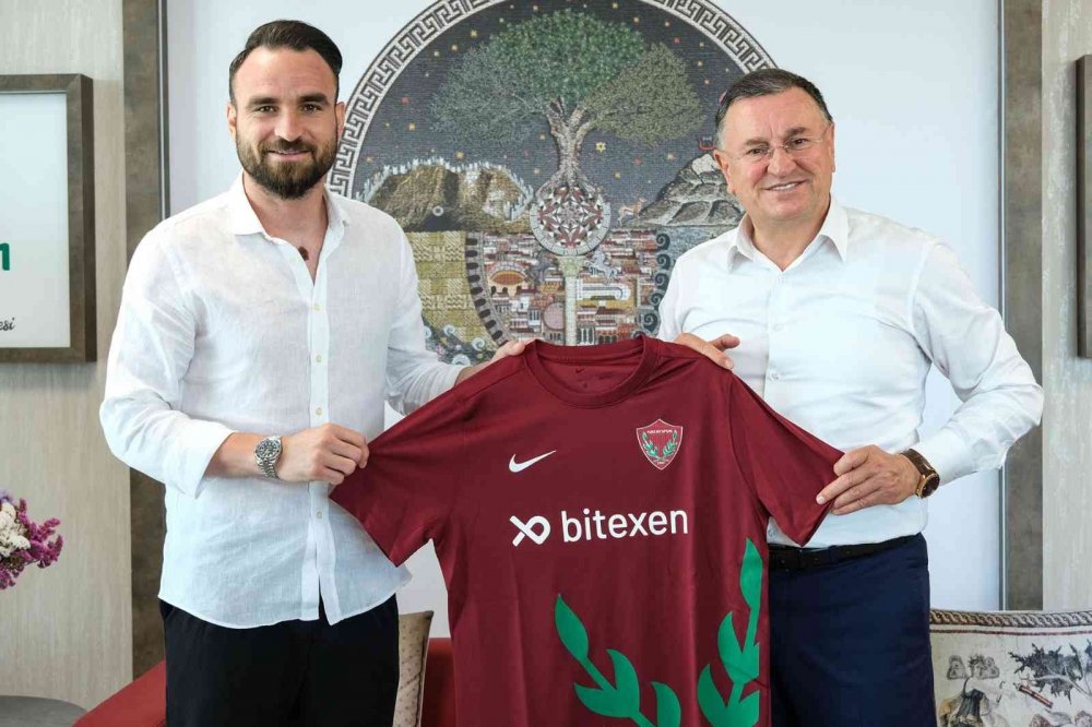 Konyaspor'a veda eden Musa Çağıran Hatayspor’da sevinçle karşılandı