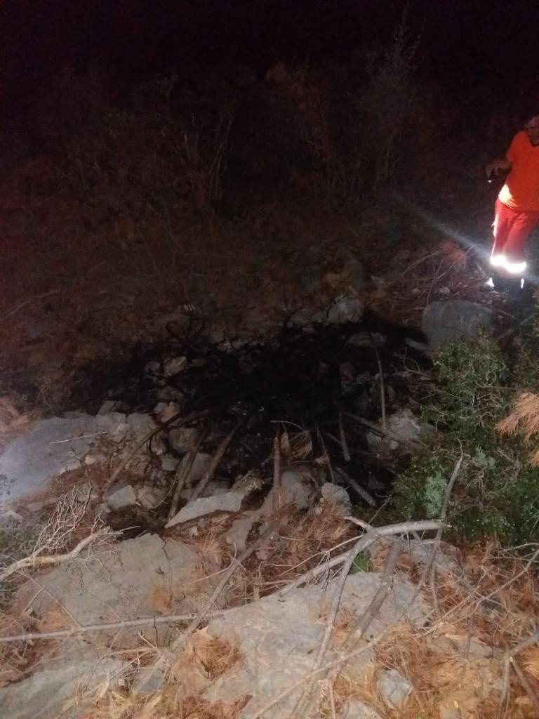 Alanya’da ormanı 3 yerden ateşe veren alçak 4. noktada suçüstü yakalandı! Çantasından çok sayıda yanıcı malzeme çıktı
