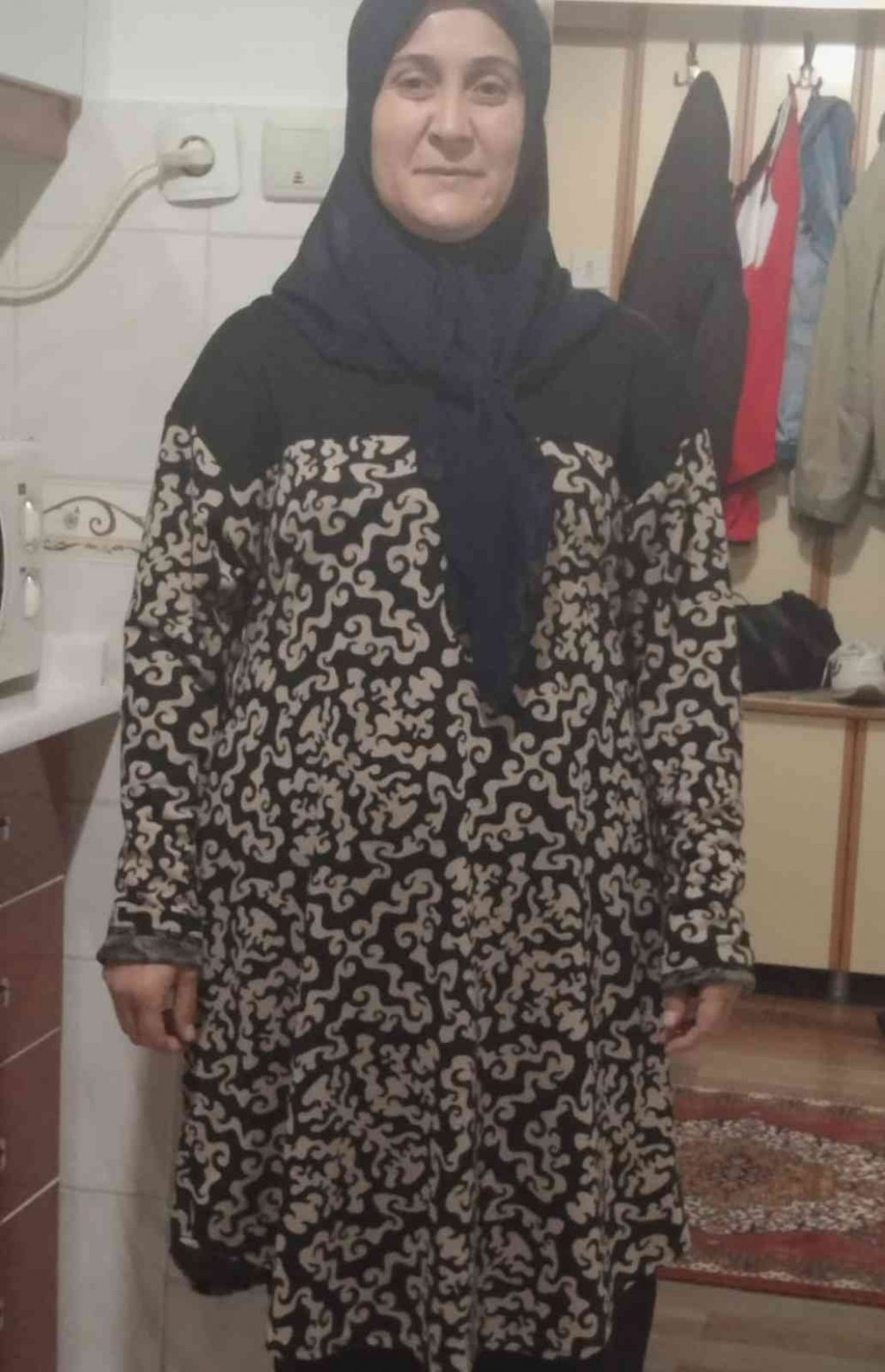 Konya'daki kazada ölen genç futbolcu Hasan’ın annesi Gülcan Göğerçin de toprağa verildi