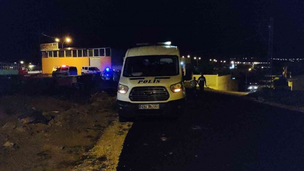 Komşuların ’yarım çuval patates’ kavgası kanlı bitti! Abla-kardeş yaralandı
