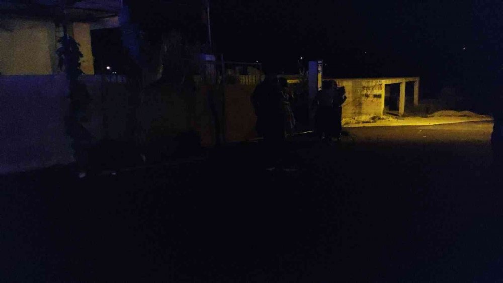 Komşuların ’yarım çuval patates’ kavgası kanlı bitti! Abla-kardeş yaralandı