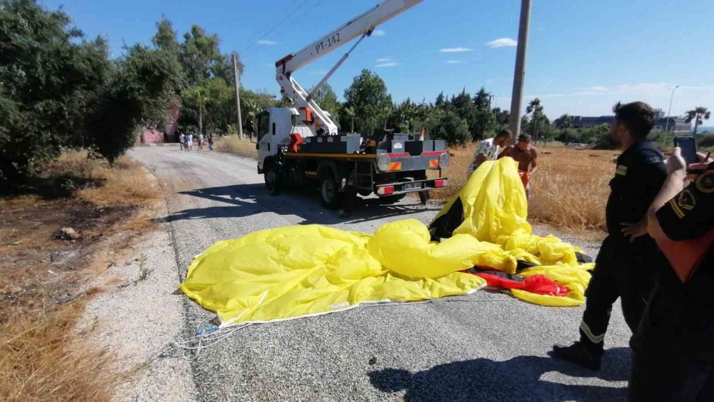 Manavgat'ta dehşet anları! İki Alman kadın turist hava büyük panik yaşadı! Elektrik telleri koptu yangın çıktı