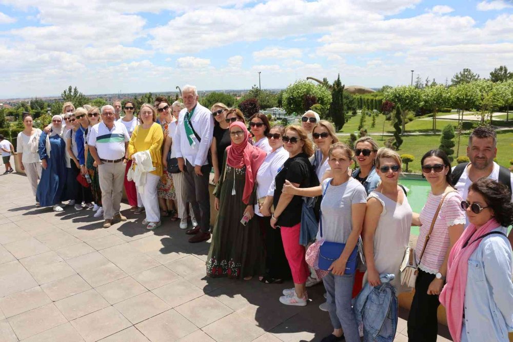 Boşnak ekip Konya'ya hayran kaldı! Kardeş şehir Hadzici'de yeni parka 'Meram' adı verildi