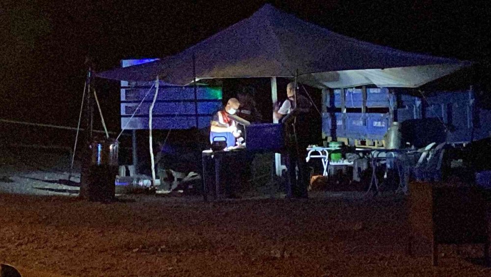 Mısır tezgahına silahlı saldırı! Bahadır Akçaal öldü! 2 yaralı