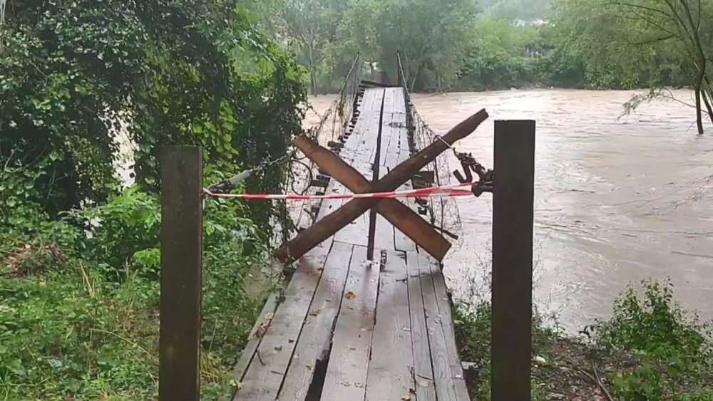Karabük Yenice’de büyük yıkım! Bakan Yanık sel afet bölgesinde