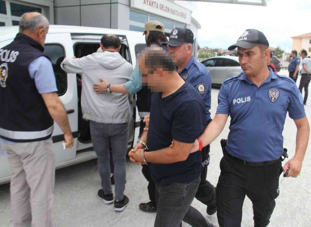 Konya’da 3 adrese daha baskın! Bu kadar silahı kim alıyor? Kaçak tabanca imalatçıları gözaltına alındı