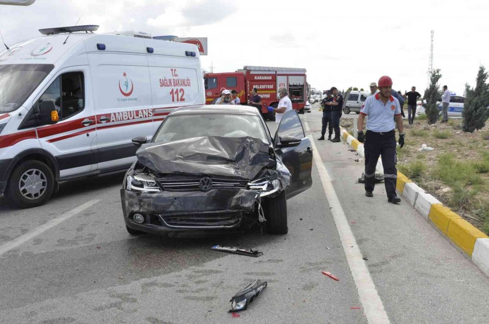 Konya-Karaman yolunda kaza! Ters dönen otomobilde 2'si ağır 4 yaralı