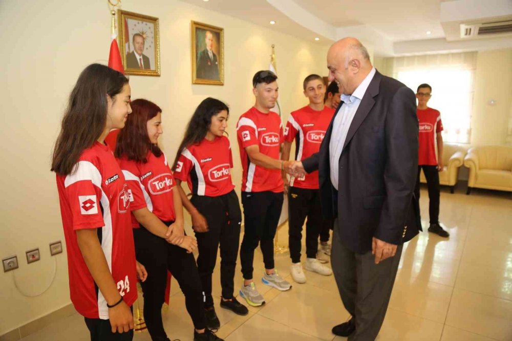 Torku Şekerspor'un başarılı bisikletçisi Ramazan Yılmaz Portekiz'de Türkiye'yi temsil edecek