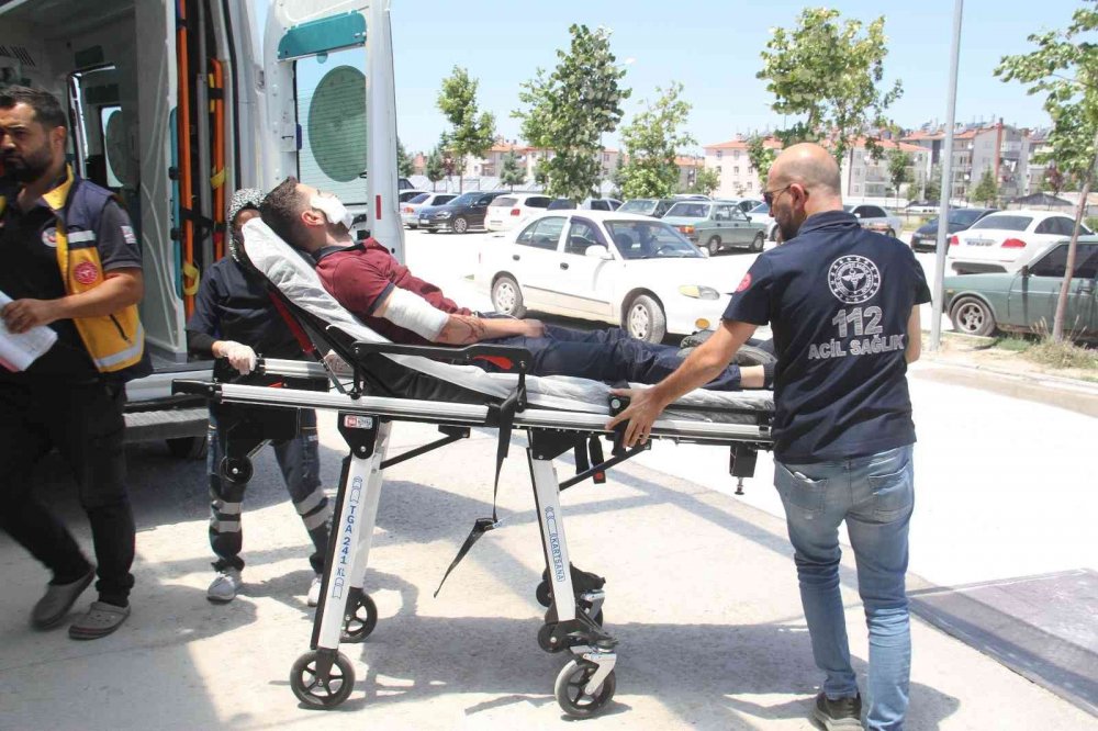 Konya'da tüfek tasarım merkezinde silah kazası! Vurulan genç hastanelik oldu