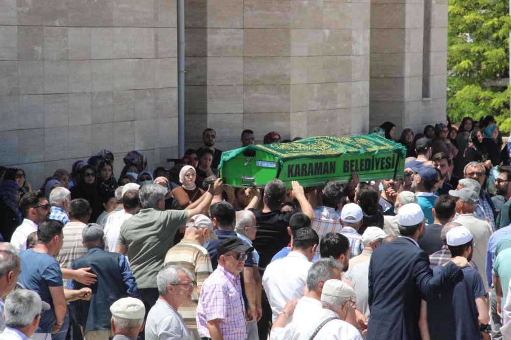 Karaman'da pencereden düşen ve Konya'da vefat eden minik Kuzey toprağa verildi