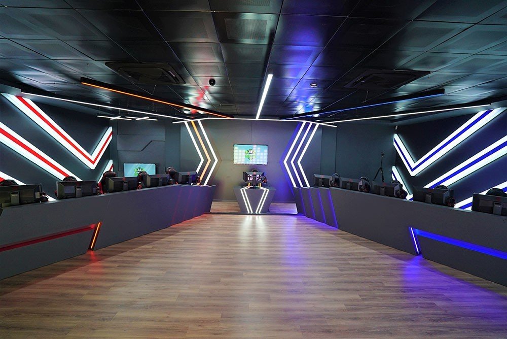 Konya’nın ilk e-spor merkezi Mehmet Ali Özbuğday Gençlik Merkezi'nde hayata geçiyor