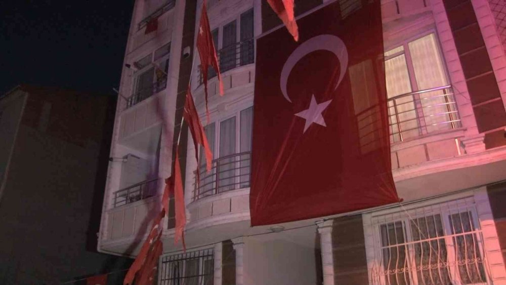 Pençe-Kilit Harekatı şehidi Enes Özgül'ün baba ocağına ateş düştü