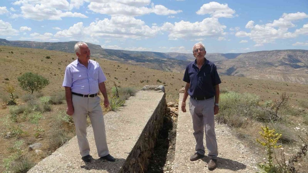 Türkiye'de 50 yıl önce beton ile kapatılan sahalarda petrol heyecanı! Beş ilde daha çalışma