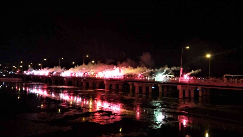 Başpehlivan Cengizhan Şimşek: Hayal olan altın kemeri takmak bize nasip oldu