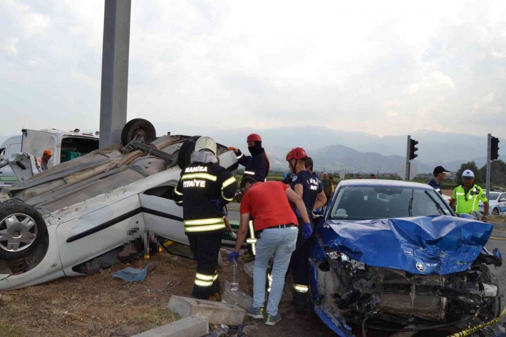 Manisa’da bayram günü korkunç kaza! Raif Demirel, Hüseyin Varol ve Mustafa Kama öldü! 2 yaralı