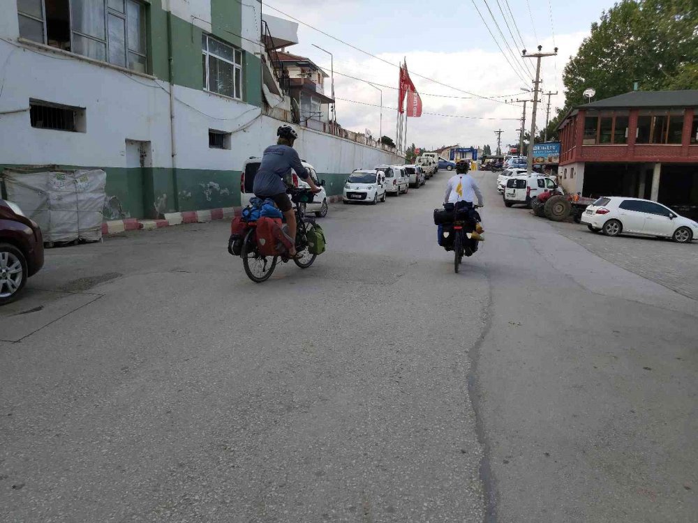 Bisikletle dünya turunda yeni hedefleri Konya!