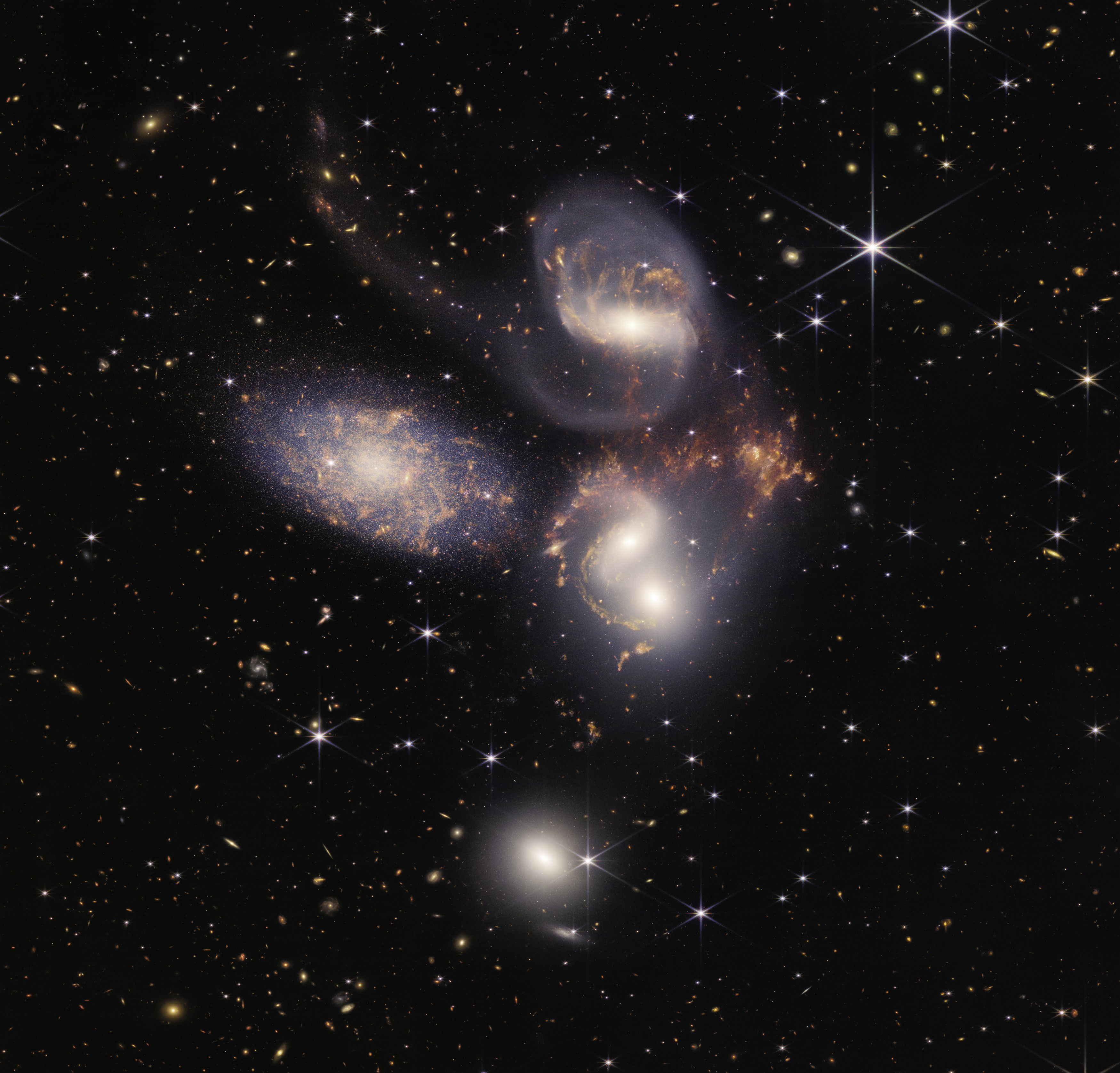 aw666850-03.jpg