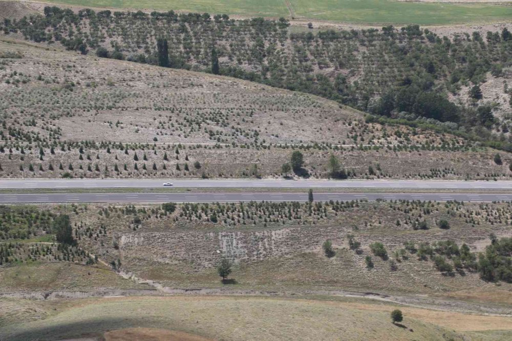 Bayram dönüşü trafiği havadan denetlendi! Ankara yolları sakin