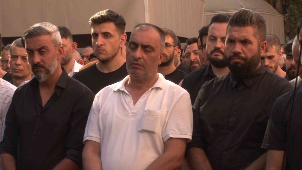 Scooterla giderken geçirdiği kazada yaşamını yitiren Dilara Gül gözyaşlarıyla toprağa verildi!