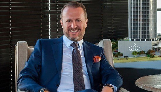 Sürat teknesi kazasında vefat eden iş adamı Ünal Pala ve eşi Evrim Pala toprağa verildi