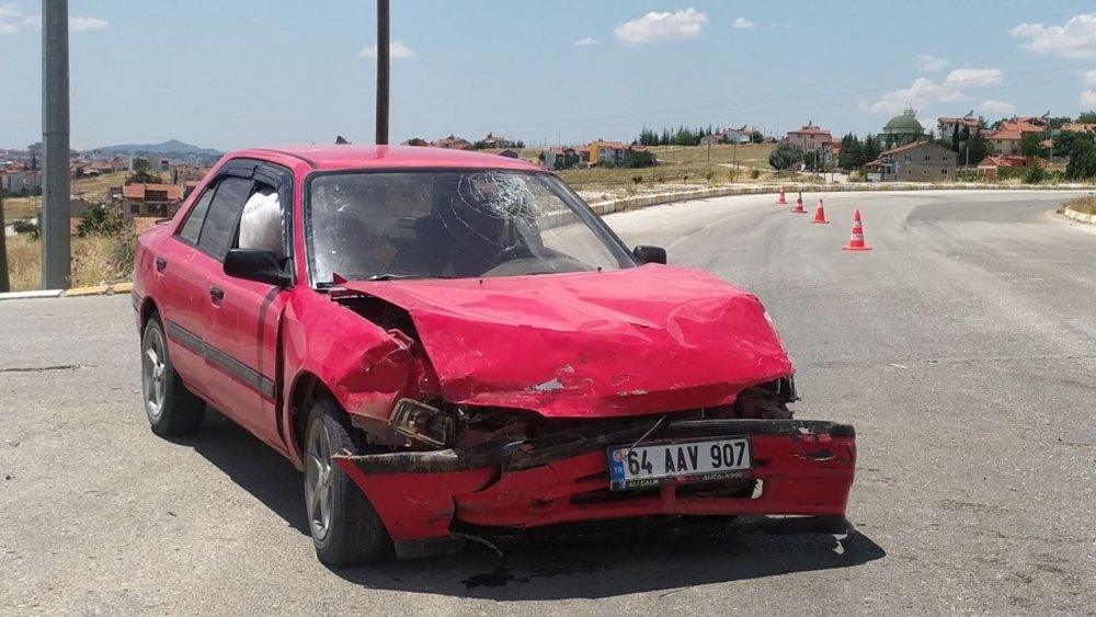 Uşak'ta feci kaza! 4’ü çocuk 9 yaralı