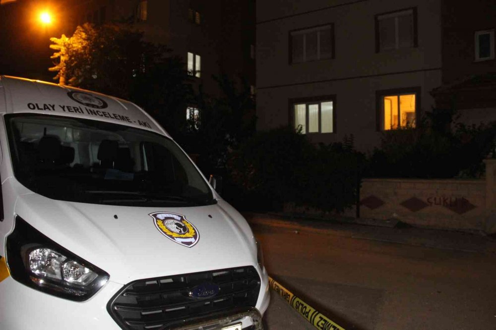 Karaman'da korkutan patlama! Ev ve araçlar zarar gördü! 4 genç yaralandı