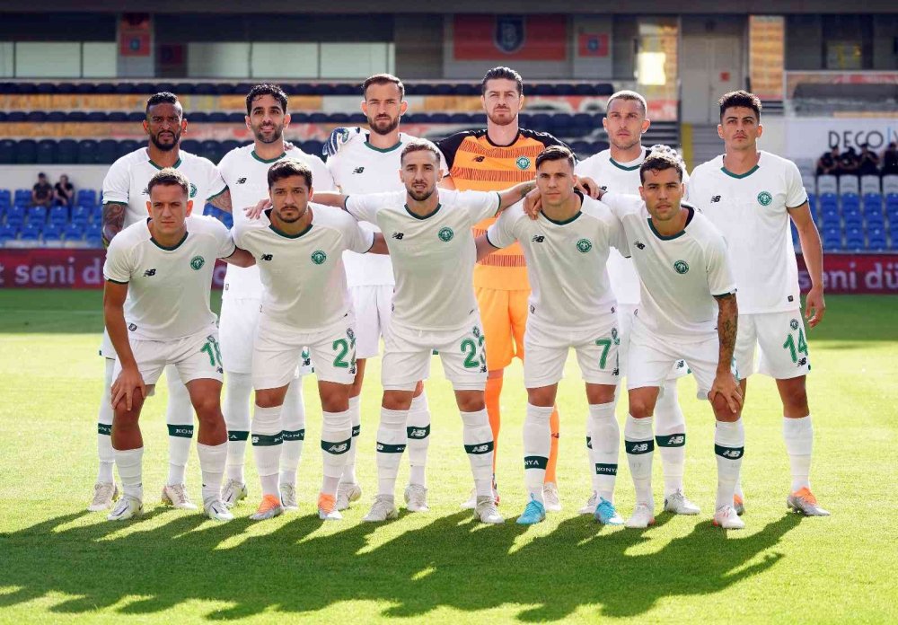 Konyaspor Başakşehir'e tek golle mağlup oldu