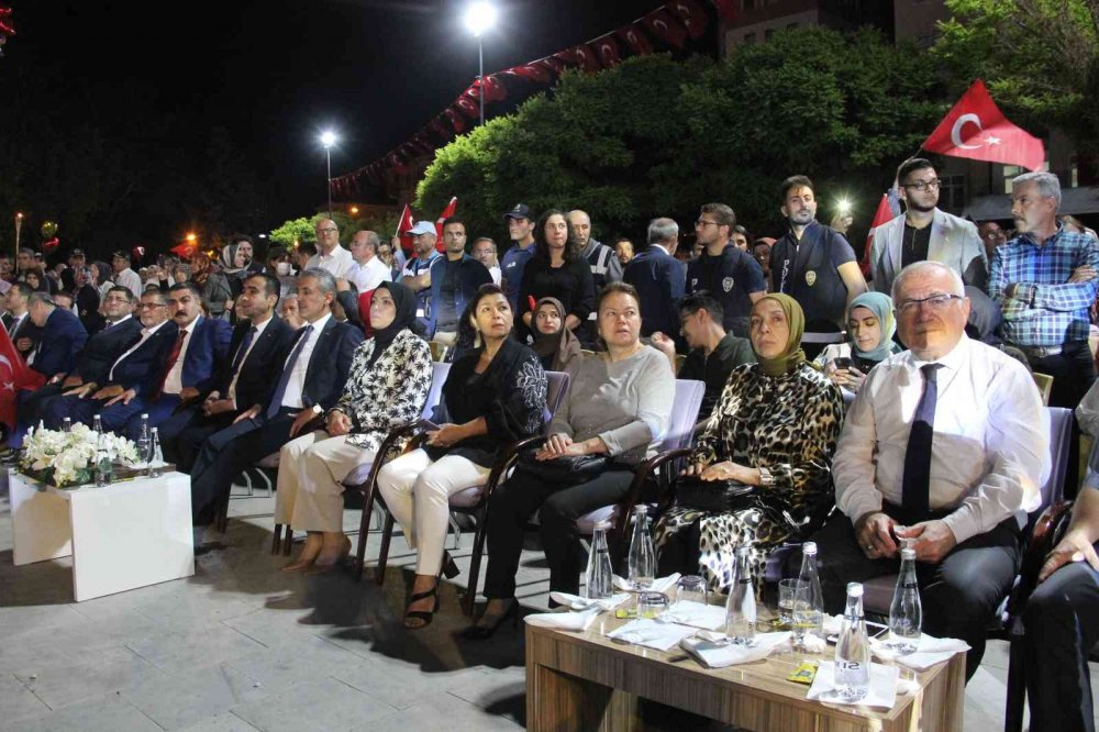 Karaman Aktekke 15 Temmuz Demokrasi Meydanı'nda tek yürek oldu