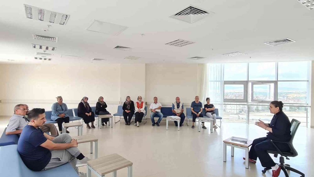 Konya Beyşehir'de Diyabet Okulu ikinci mezunları diplomalarını aldı