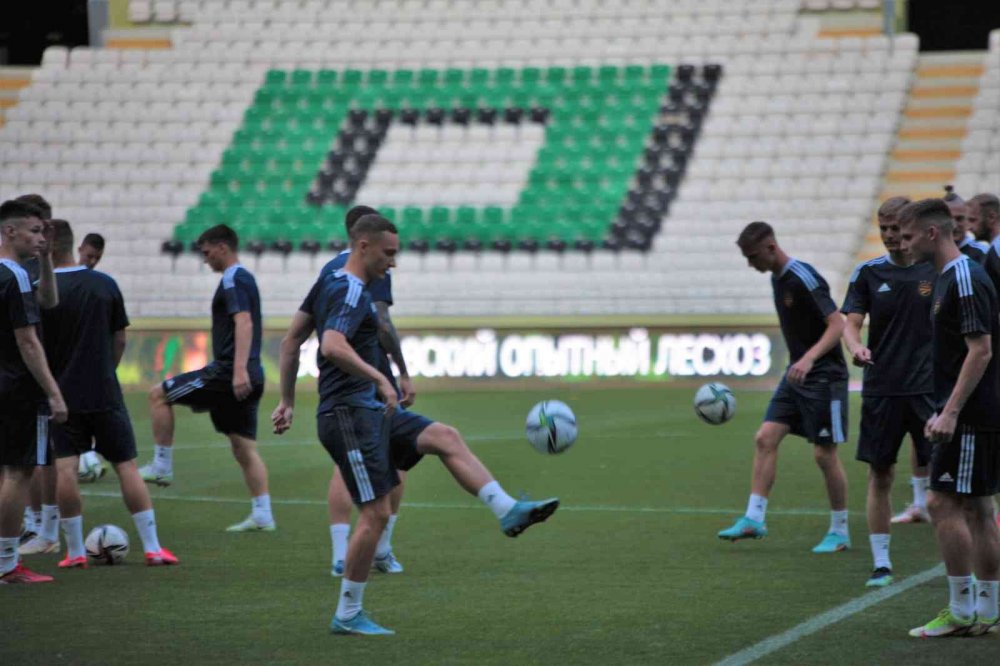 BATE Borisov Teknik Direktörü Mikhaylov: Konyaspor müsabakasına son üç maçın analizini yaparak hazırlandık