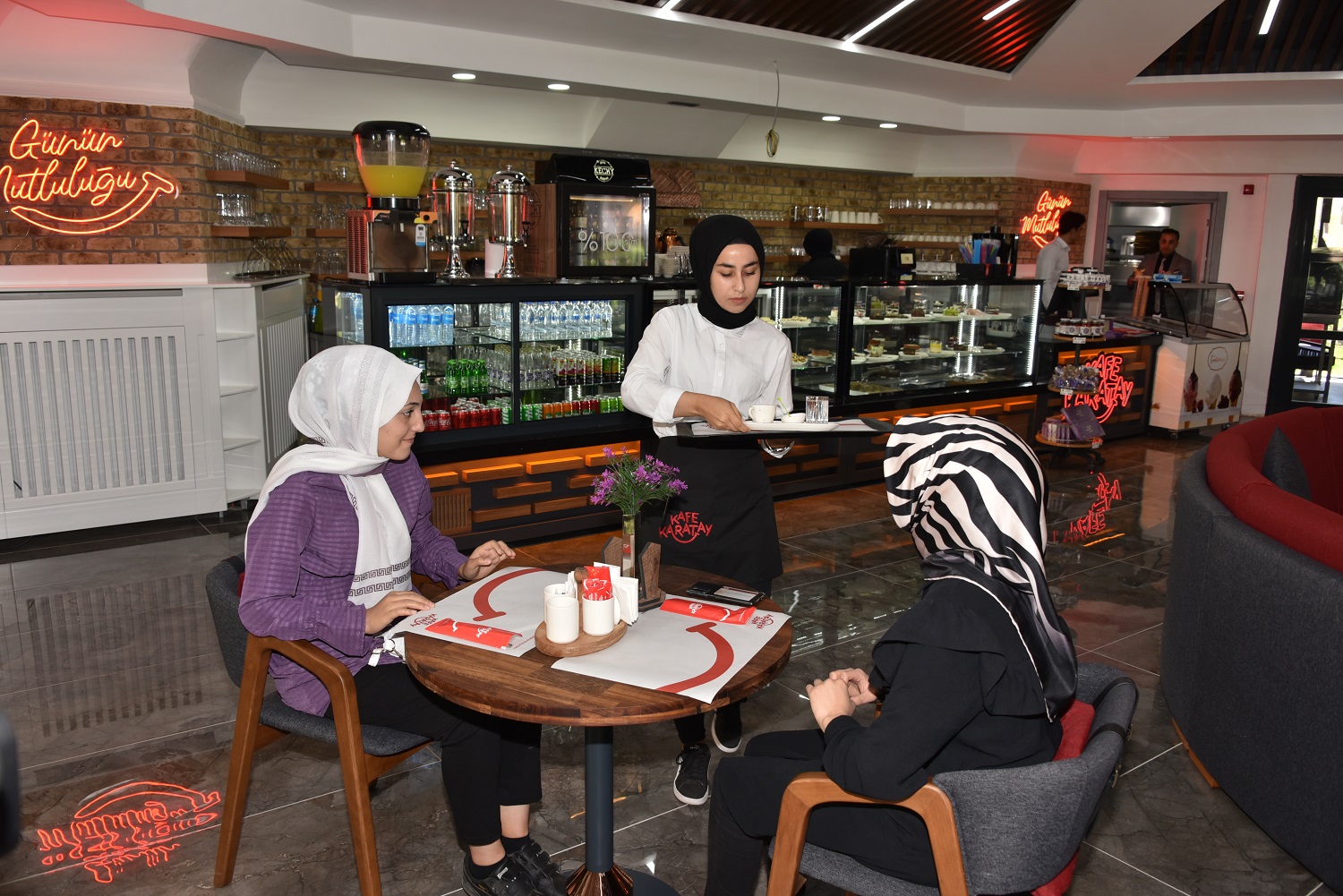 sehrin-yeni-markasi-kafe-karatay-4.jpg