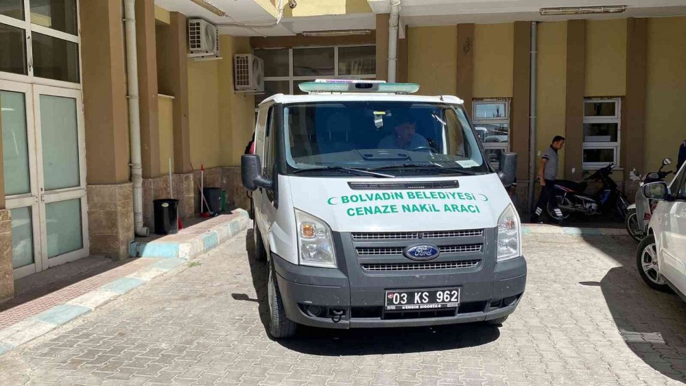 Afyon'da dehşete düşüren olay! Eşini sosyal medyadan taciz eden şahsı döverek öldürdü