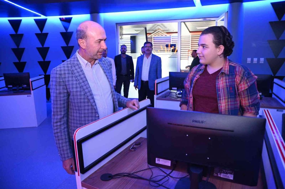 Konya Beyhekim Gelişim ve Teknoloji Akademisi’nde yaz kursları sürüyor