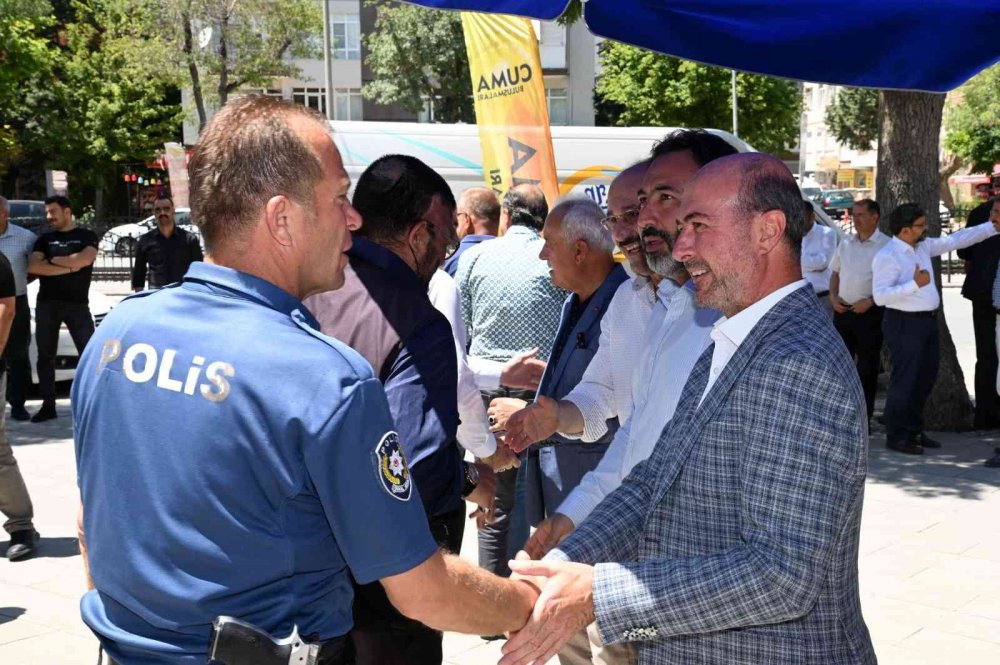 Başkan Pekyatırmacı Konya Hacı Kemal Onsun Camii cemaatiyle buluştu