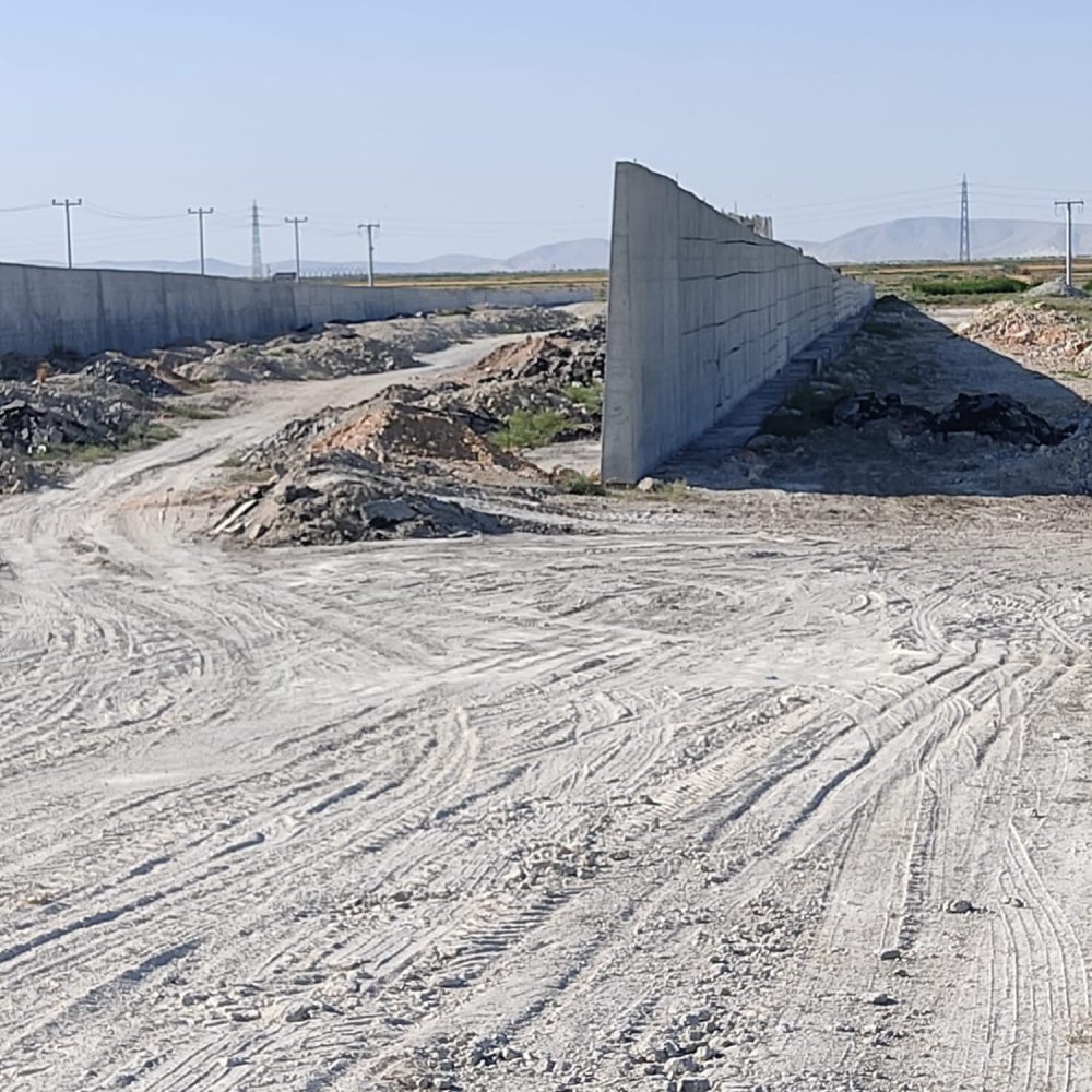 Konya’da mühürlenen ruhsatsız 2 iş yeri ile kimyasal atık bırakılan araziler temizlendi!