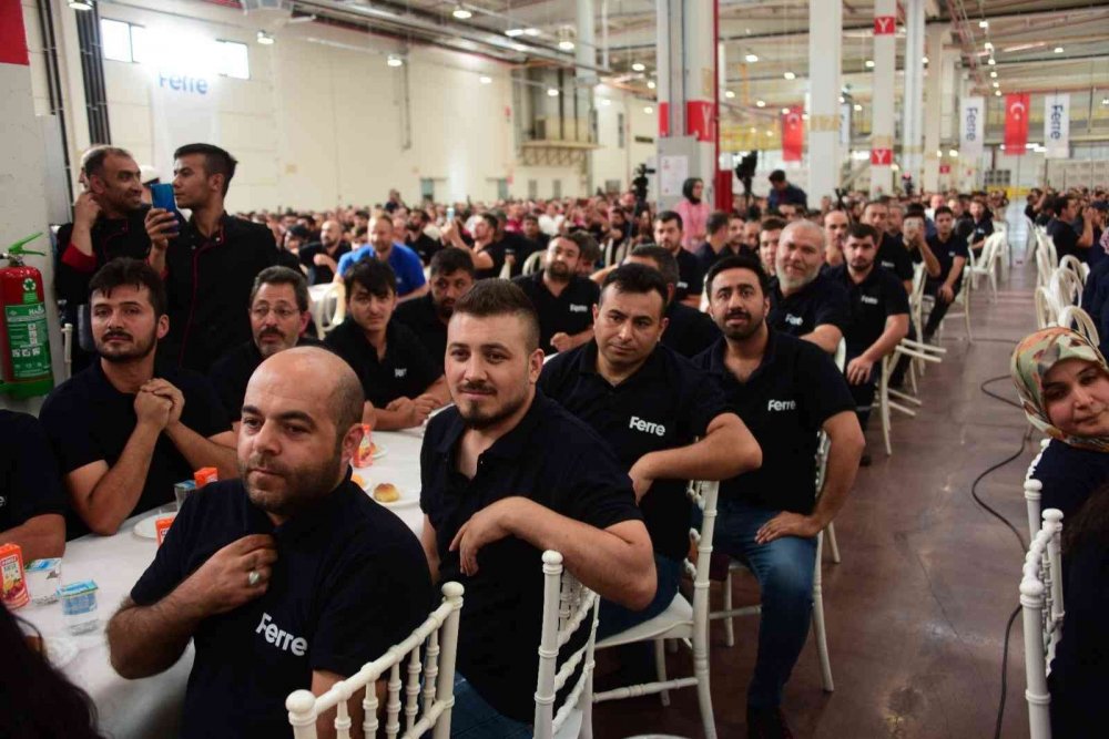 Cumhurbaşkanı Erdoğan: 5 bin 500 TL olarak belirlediğimiz asgari ücreti yeniden değerlendireceğiz!