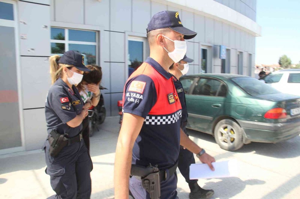 Konya’da jandarmadan uyuşturucu operasyonu! 3 zehir taciri tutuklandı