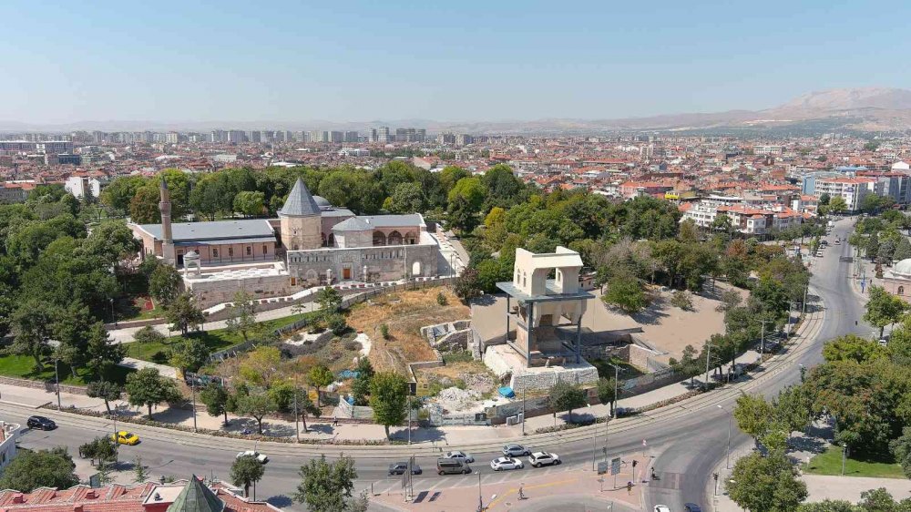Resmi Gazete'de yayımlandı! Konya Alaaddin Tepesi'ndeki tarihi alan için ödüllü ulusal yarışma! İşte detaylar