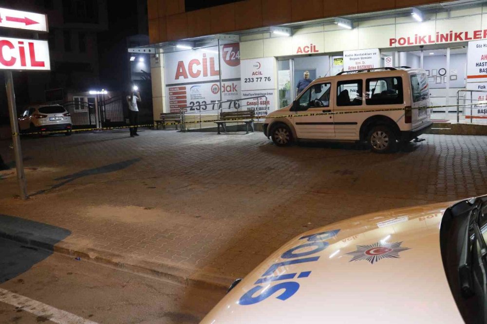 Adana'da araca silahlı saldırı! Başından vurulan Necati Ersönmez'in durumu kritik