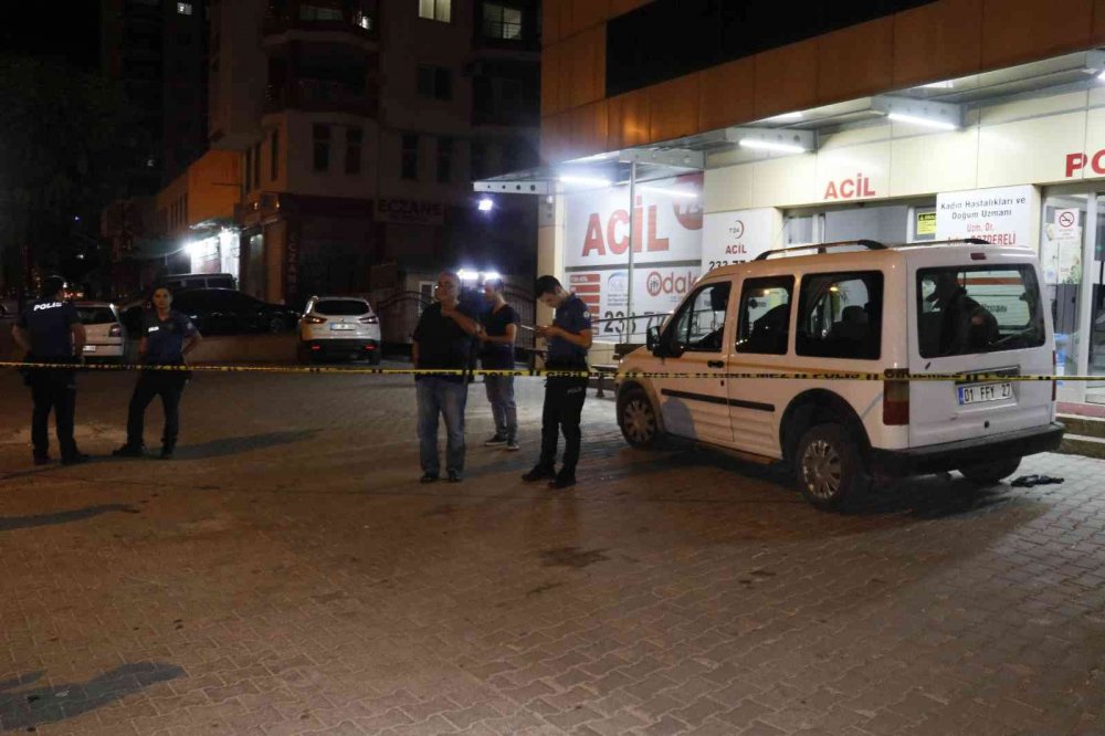 Adana'da araca silahlı saldırı! Başından vurulan Necati Ersönmez'in durumu kritik