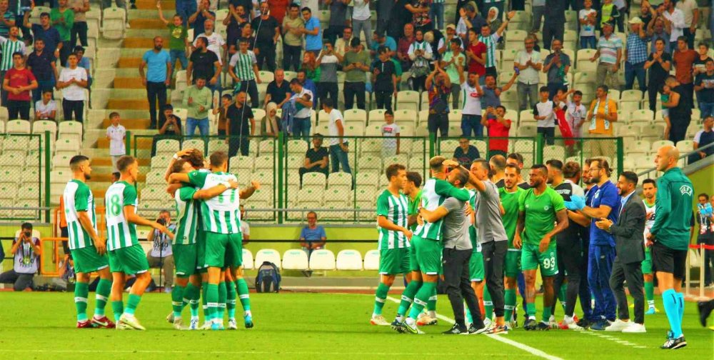 Konyaspor 5 yıl aradan sonra Avrupa'da turladı! Bate Borisov'u antrenman havasındaki maçta rahat geçti