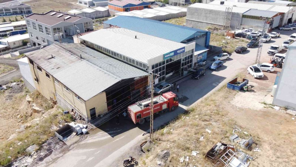 Konya’da yurt dışına tüfek ihraç eden silah fabrikasında büyük yangın! Patlama sesleri duyuldu